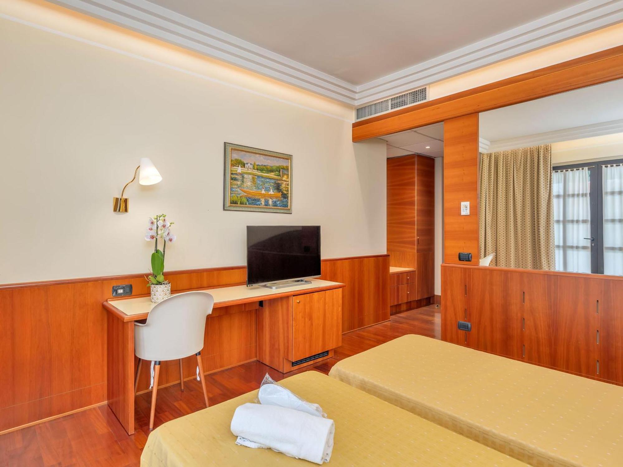B&B Hotels Hotel Prestige Ornago Ngoại thất bức ảnh